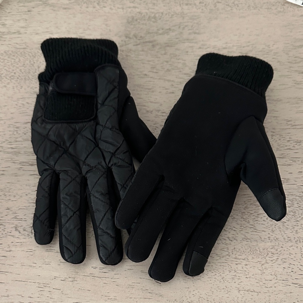 Apt 9 Womans Black Quilted Gloves